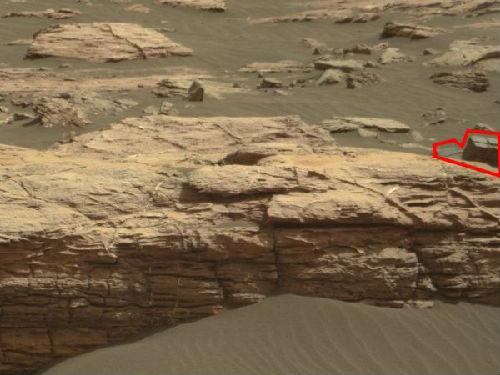火星照片现疑似建筑构造 网友猜是史前文明遗迹
